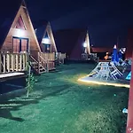 Noel & Cafe Hotel